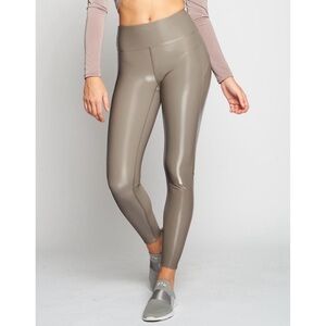 Heroine Sport Shiny Taupe Leggings